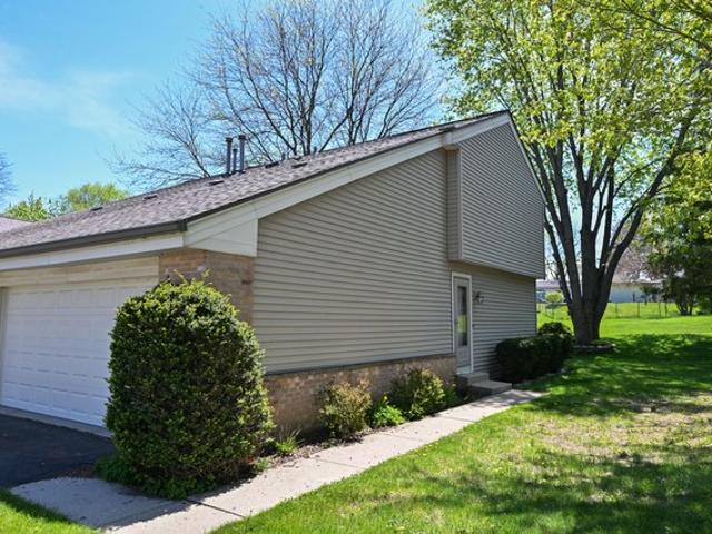 Condo for sale in Oak Creek, Wisconsin