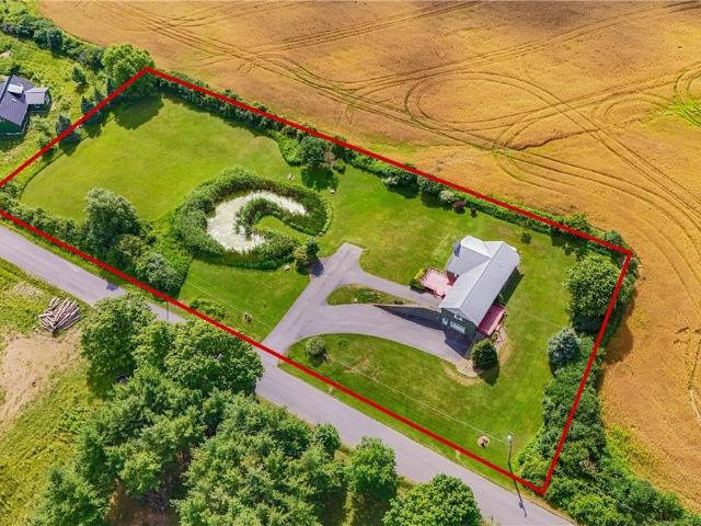 House for sale in Oneida, New York