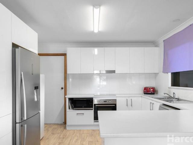 Apartment for rent in Ellenborough, Mount Seaview