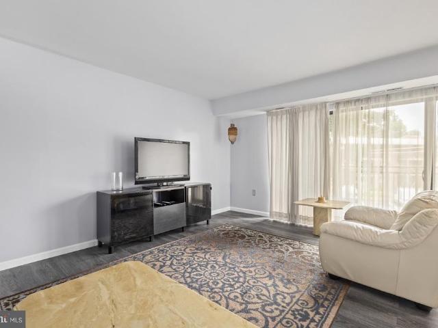 Condo for sale in Virginia
