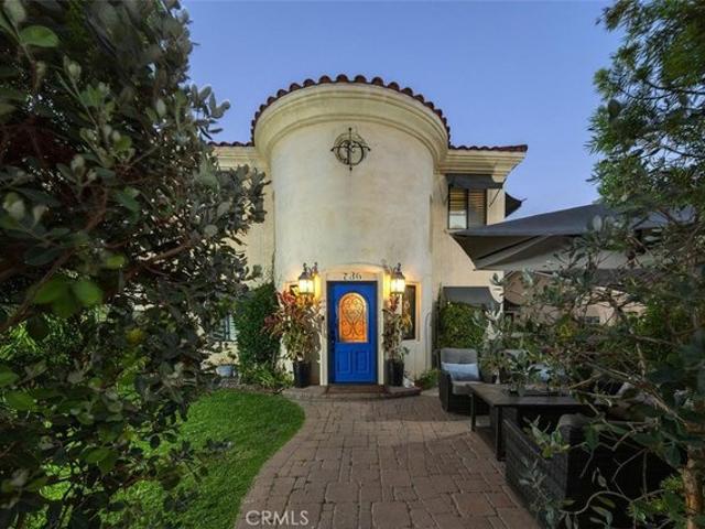 House for sale in Huntington Beach, California