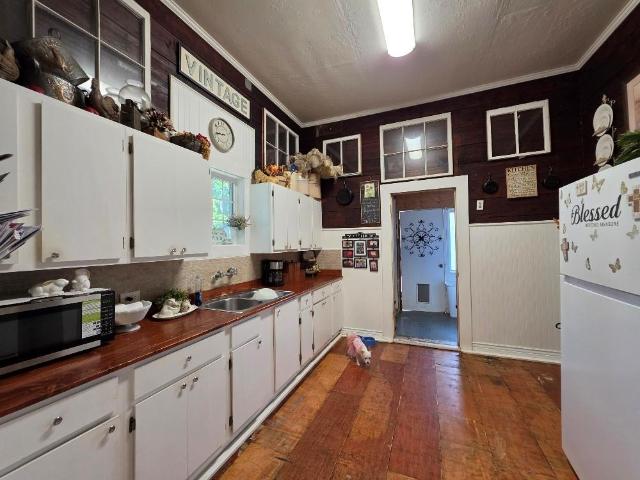 House for sale in Johnson, Texas