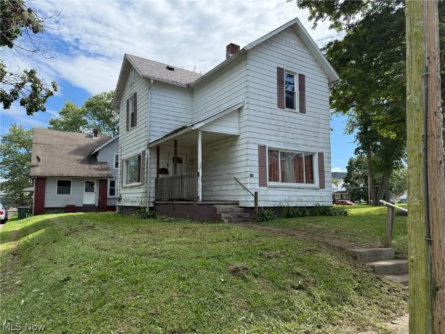 House for sale in Alliance, Stark County