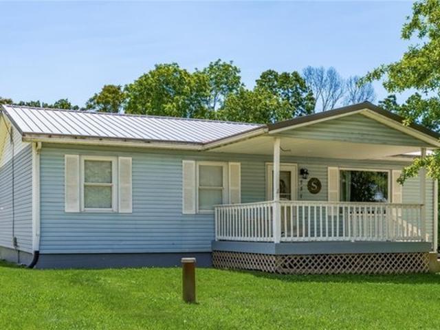 House for sale in Adamsville, Ohio
