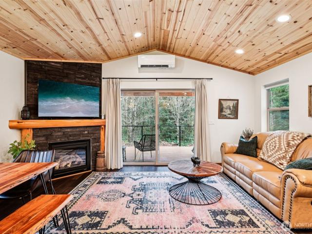 House for sale in Deming, Washington