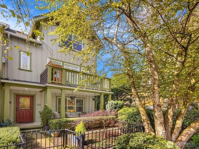 Condo for sale in Bainbridge Island, Washington