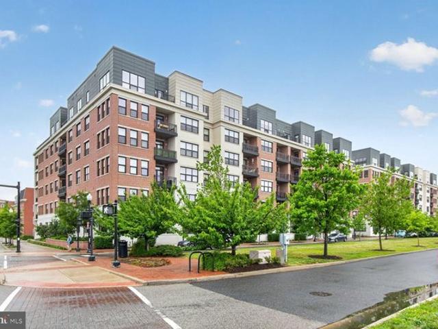 Condo for sale in Alexandria, Virginia