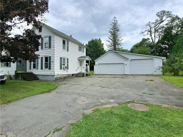 House for sale in Oneida, New York