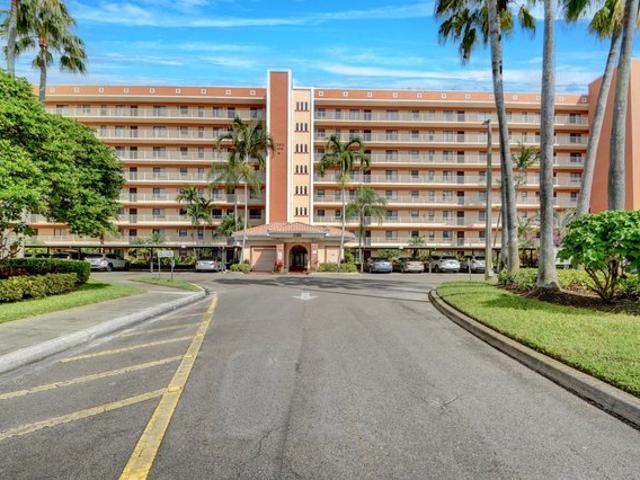 Condo for sale in Delray Beach, Florida