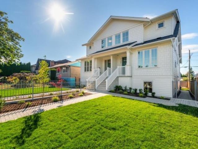 Duplex for sale in Burnaby, British Columbia