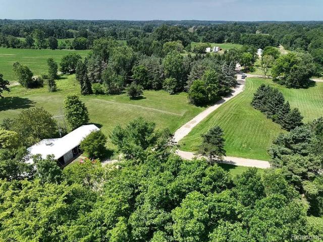 House for sale in Fenton, Michigan