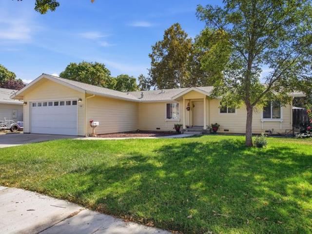 House for sale in Gustine, Merced County