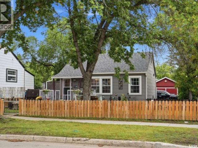 House for sale in Saskatoon, Saskatchewan