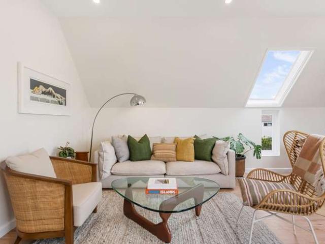 Apartment for sale in Milford, Devonport-Takapuna