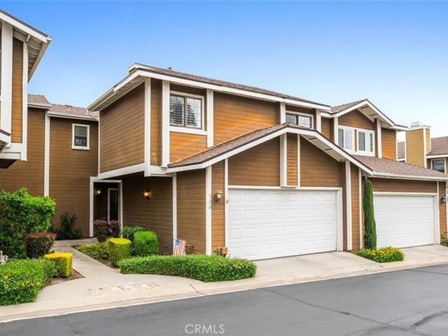Condo for sale in Claremont, California
