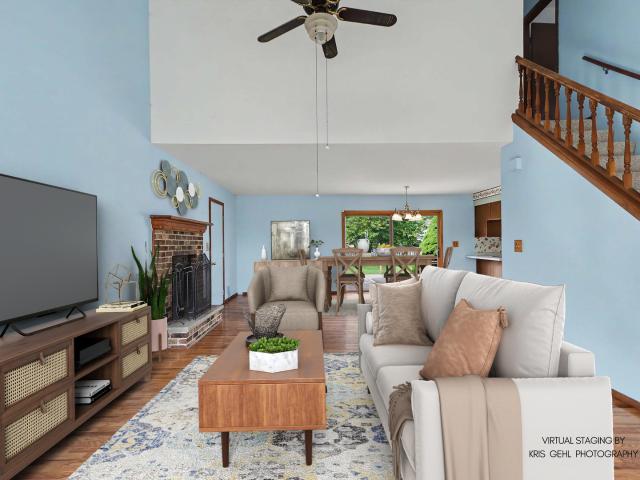 House for sale in Lindenhurst, Lake County