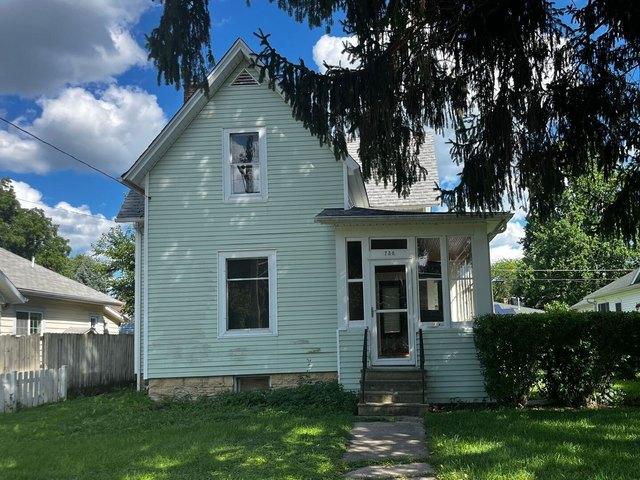 House for sale in Dekalb, Illinois