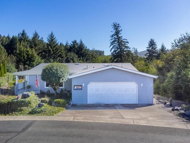 House for sale in Depoe Bay, Lincoln County