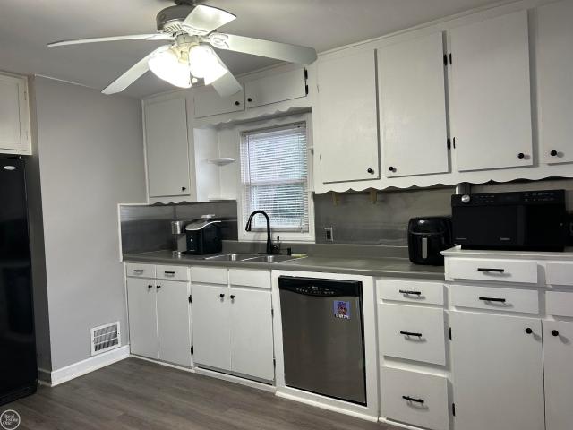 House for sale in Center Line, Michigan