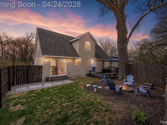 House for sale in Hamburg, Michigan