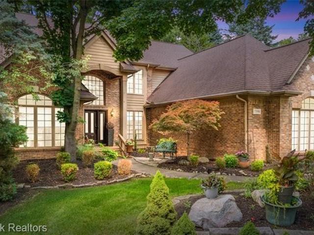 House for sale in Park Ridge South, West Bloomfield Township