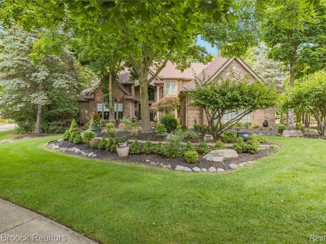 House for sale in Park Ridge South, West Bloomfield Township