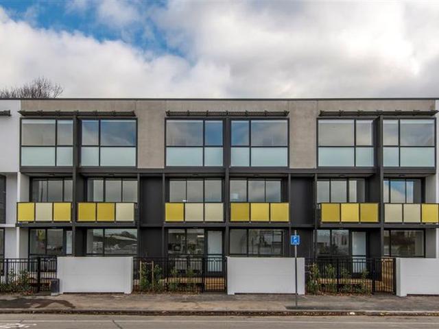 Apartment for rent in Heathcote, Canterbury