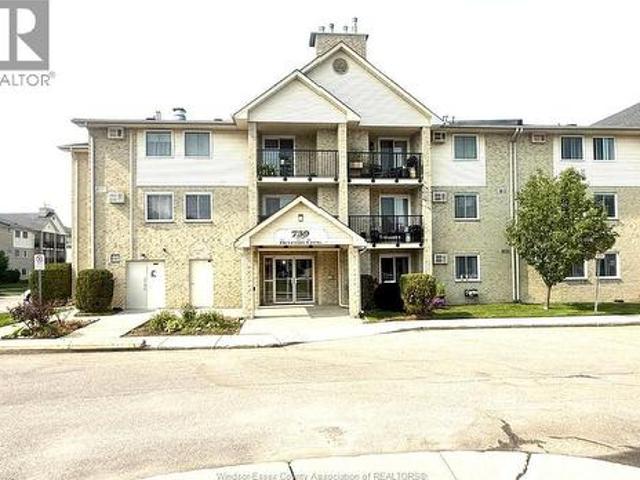Condo for sale in Pond Mills, London