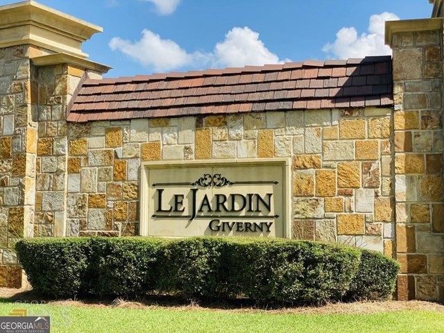 Land for sale in Fairburn, Georgia