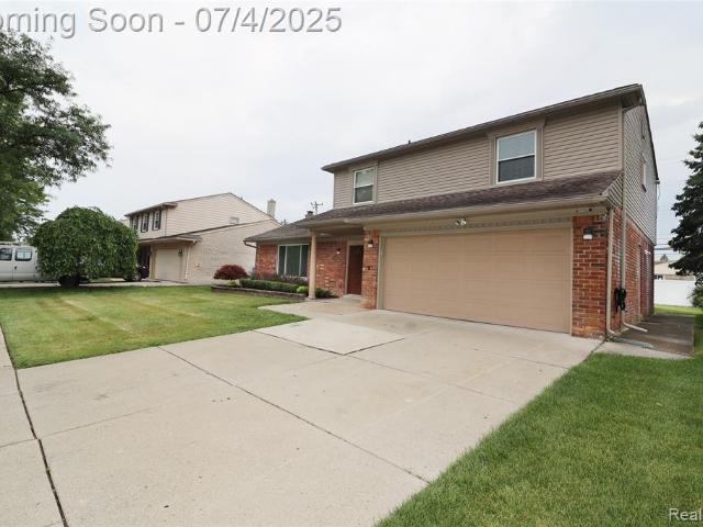 House for sale in Dearborn Heights
