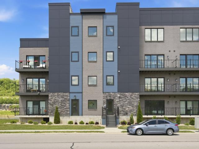 Condo for sale in Campbell, Kentucky
