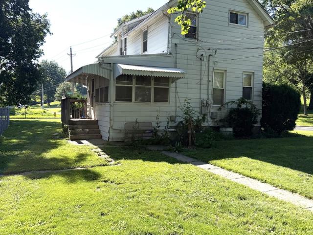 House for sale in Davenport, Iowa