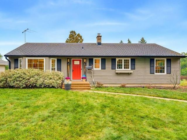 House for sale in Waukesha, Waukesha County