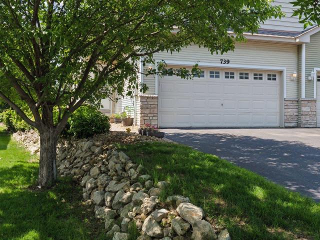 Townhouse for sale in Isanti