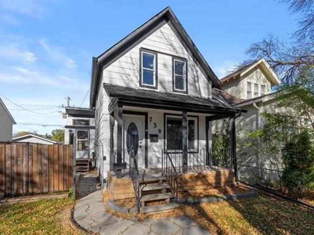 House for sale in East Elmwood, Winnipeg