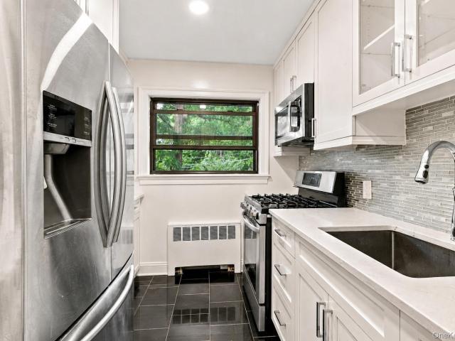 Property for sale in Windsor Oak, New York