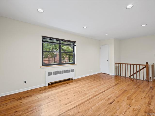Property for sale in Windsor Oak, New York