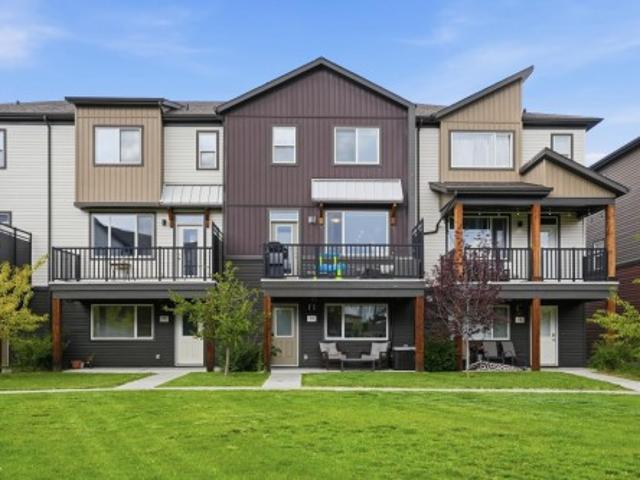 Townhouse for sale in Wedgewood, Alberta