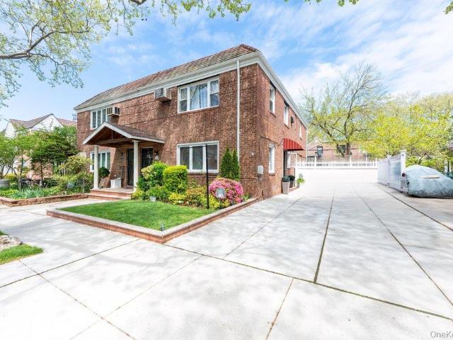 Property for sale in Queens, Arverne