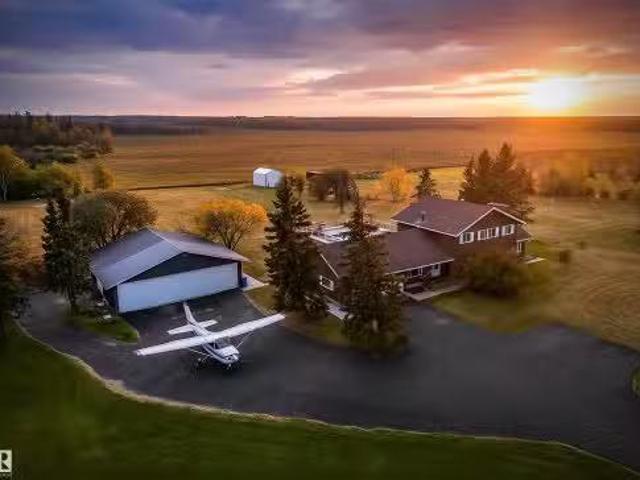 House for sale in Alberta