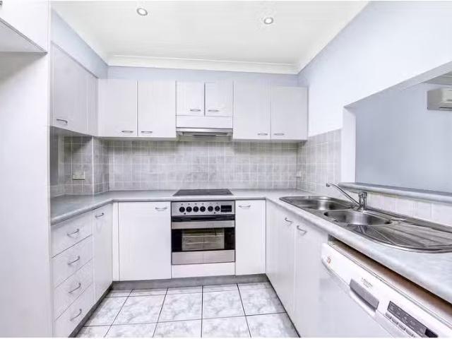 Condo for rent in Sydney, New South Wales