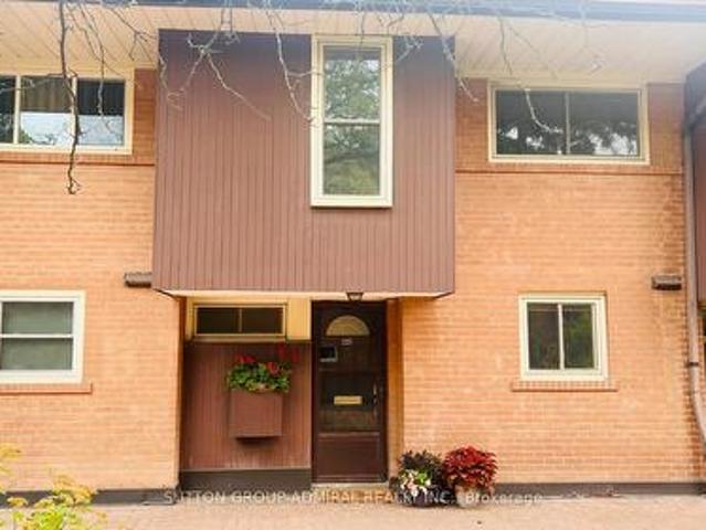 Townhouse for sale in Woburn, Ontario