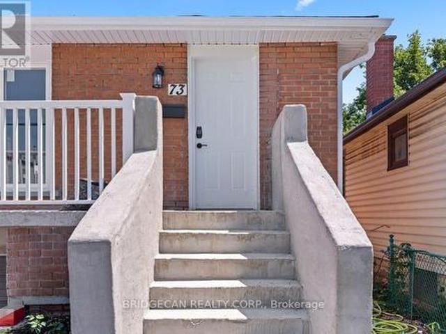 House for sale in Ancaster, Ontario