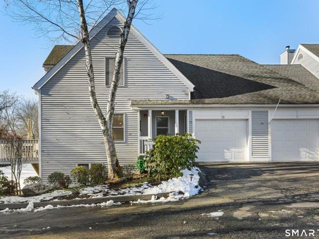Townhouse for sale in Milford, Connecticut