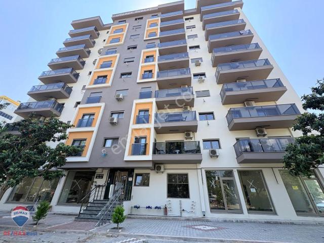 Bayrakli, İzmir içerisinde satılık mülk