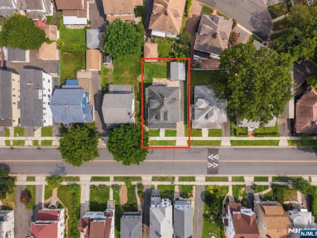 House for sale in Bloomfield, New Jersey