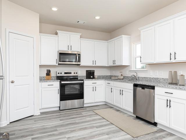 House for sale in Lake Preserve at Jackson Trail, Jefferson