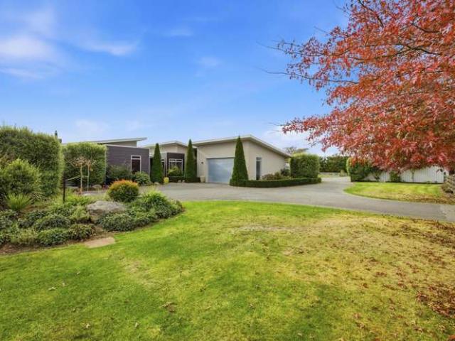 Property for sale in Flaxton, Canterbury