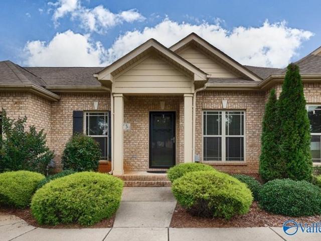 Townhouse for sale in Huntsville, Alabama