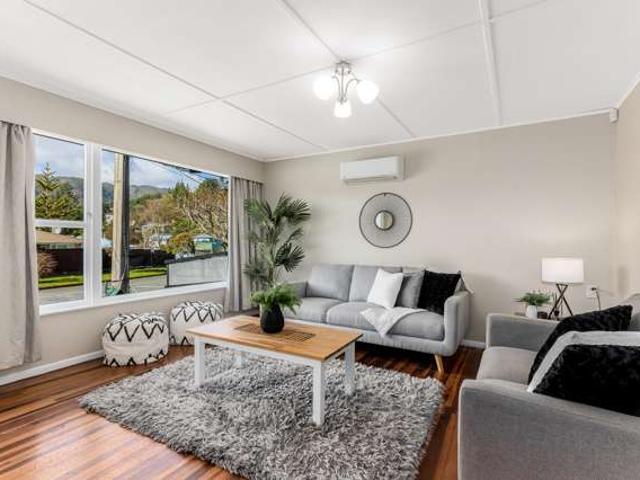 House for sale in Days Bay, Wellington